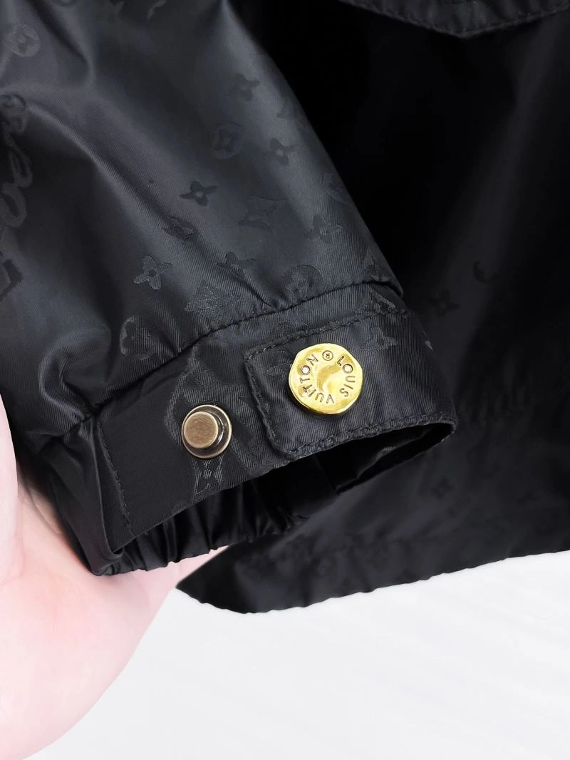 Durable Louis Vuitton Outwear 132854