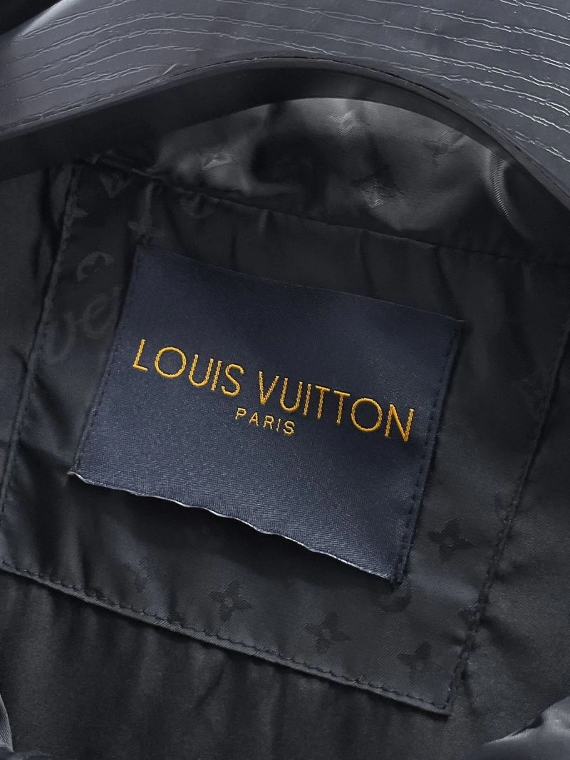 Durable Louis Vuitton Outwear 132854