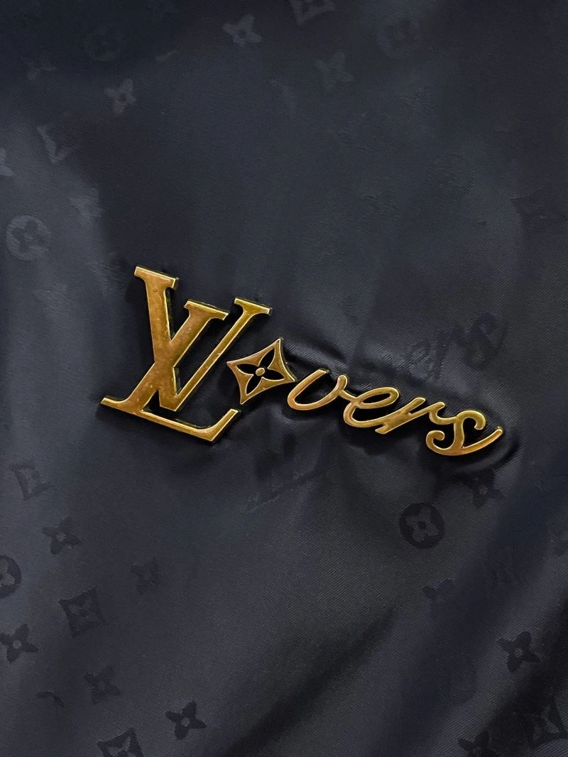 Durable Louis Vuitton Outwear 132854