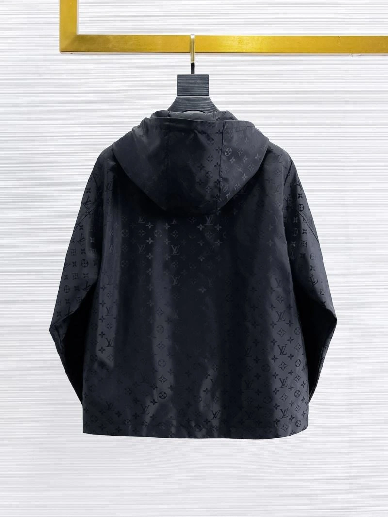 Unisex Louis Vuitton Outwear 132856