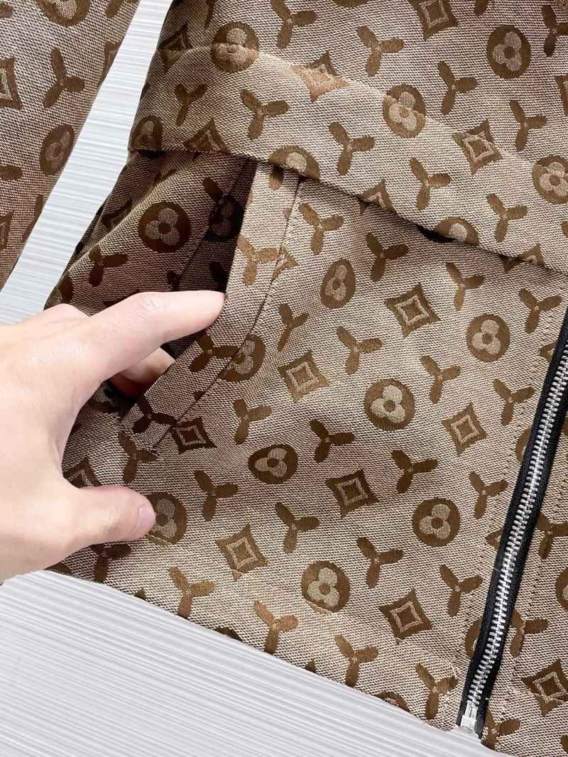 Louis Vuitton Outwear Flexible 132833
