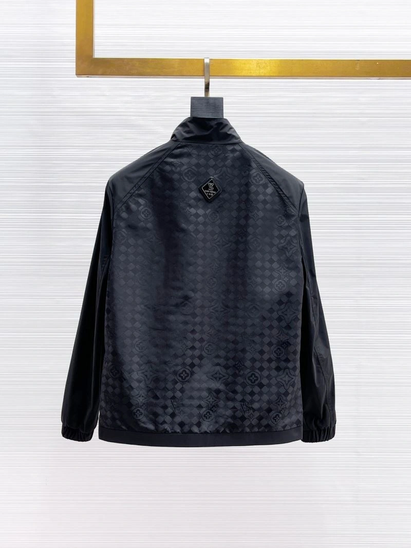 Louis Vuitton Outwear Lightweight 132835
