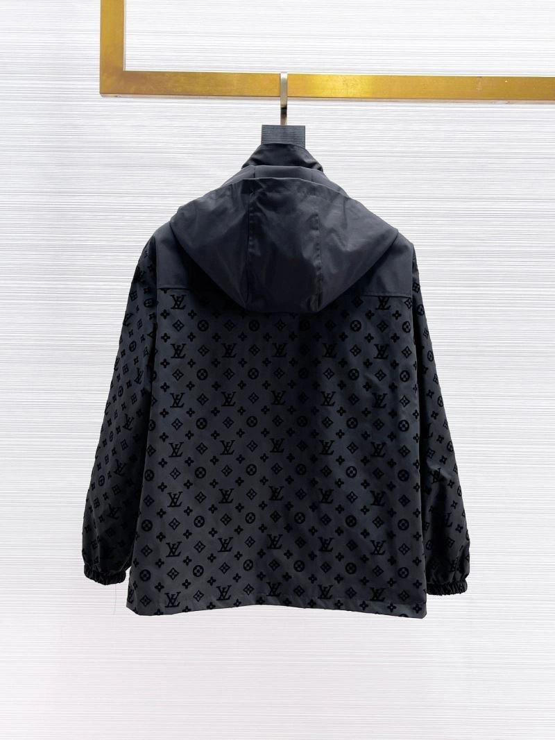 WrinkleFree Louis Vuitton Outwear 132831