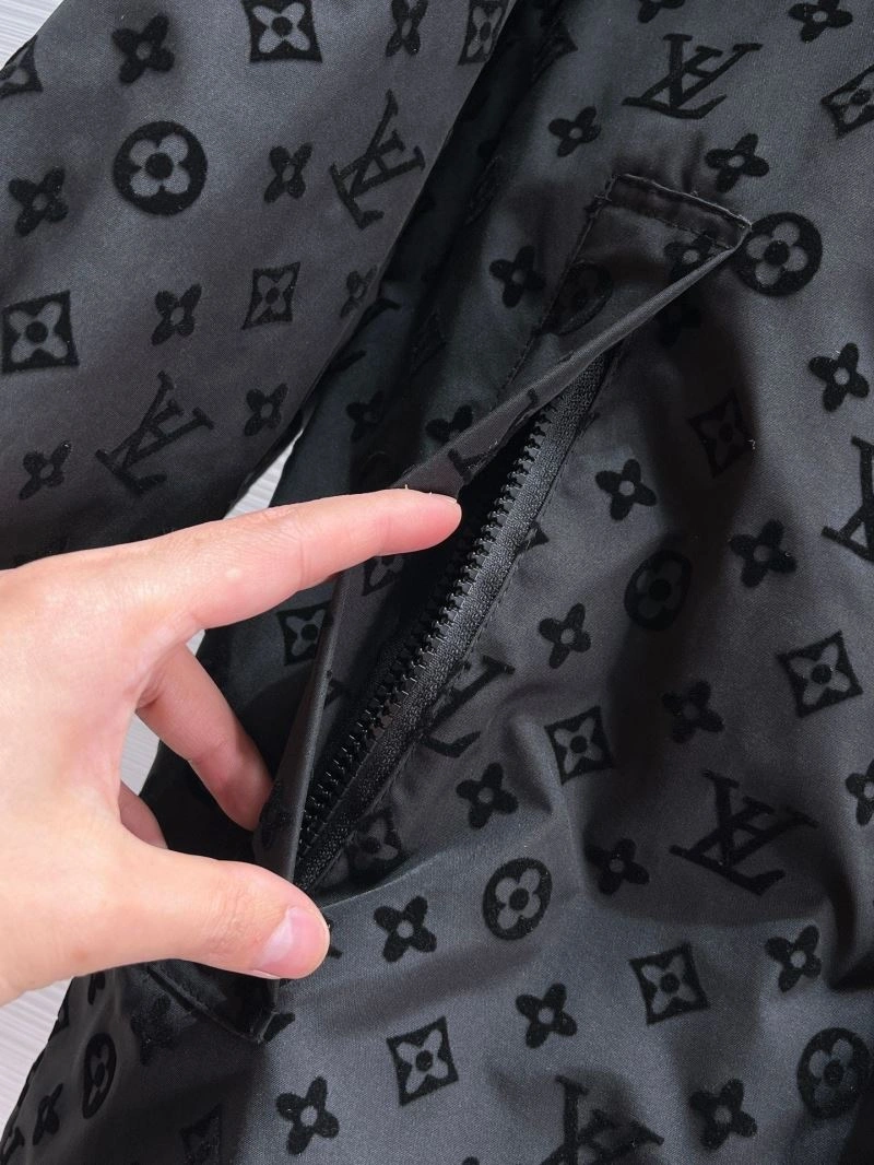 WrinkleFree Louis Vuitton Outwear 132831