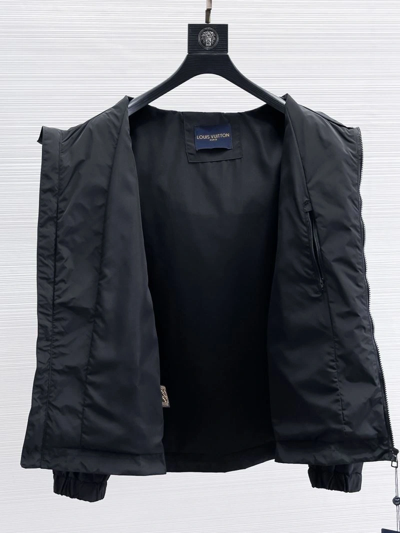 Louis Vuitton Outwear Efficient 132823