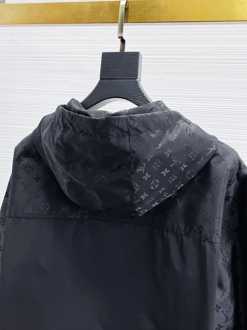 Louis Vuitton Outwear Efficient 132823