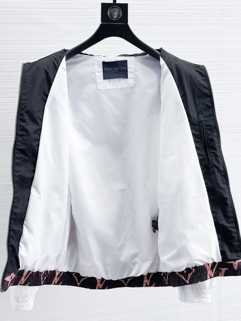 GoodFit Louis Vuitton Outwear 132848