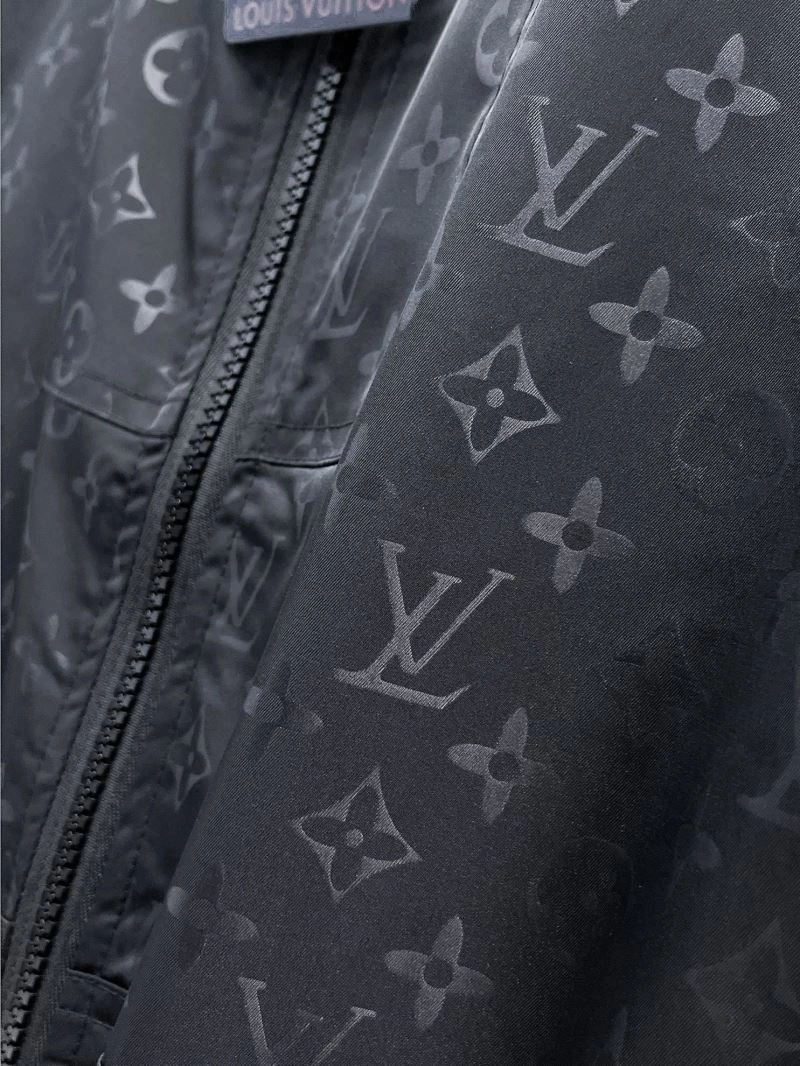 Louis Vuitton Outwear EasyMatch 132821