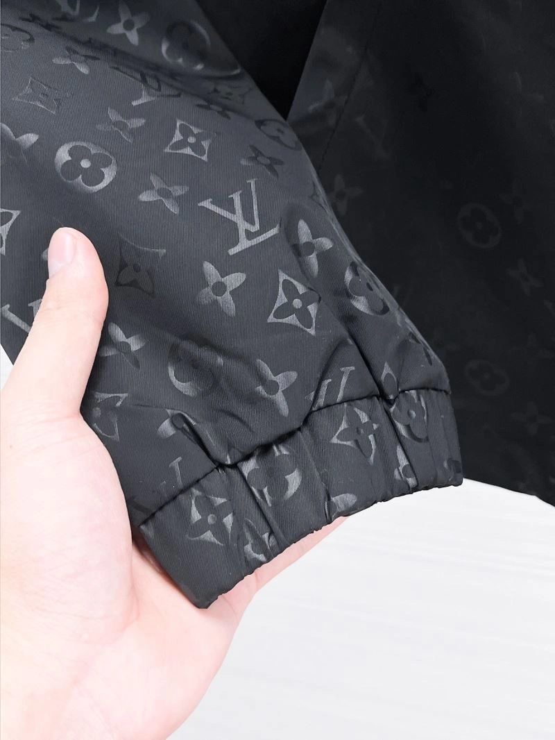 Louis Vuitton Outwear EasyMatch 132821