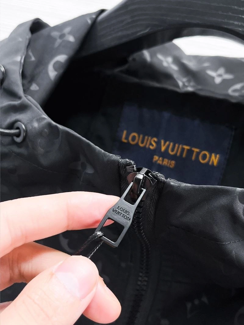 Louis Vuitton Outwear EasyMatch 132821