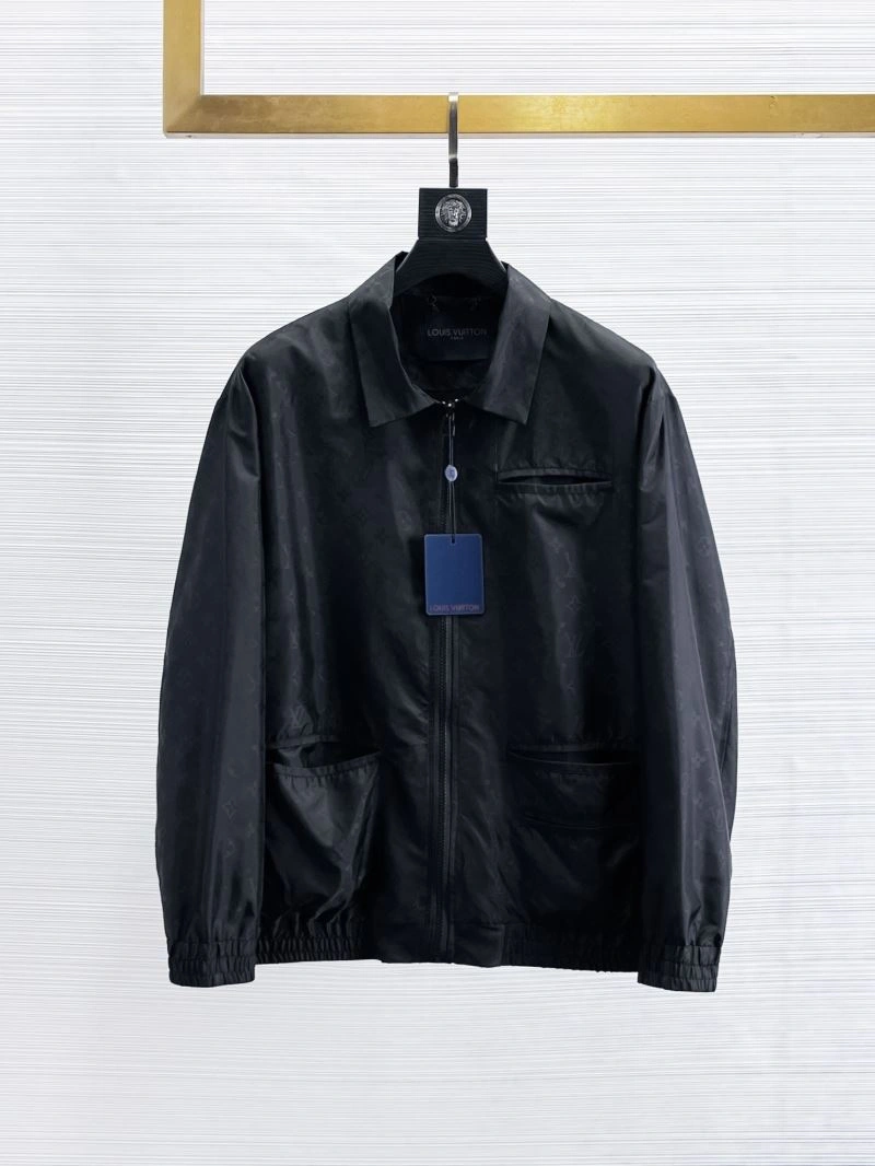 Breathable Louis Vuitton Outwear 132820