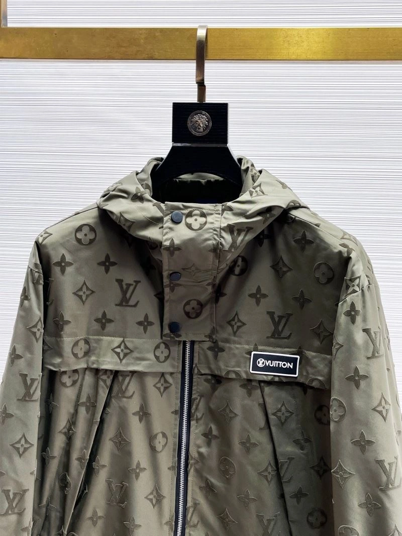 TopPick Louis Vuitton Outwear 132819