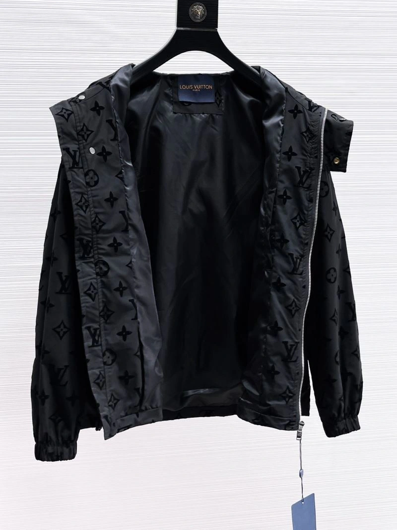 OnTrend Louis Vuitton Outwear 132818