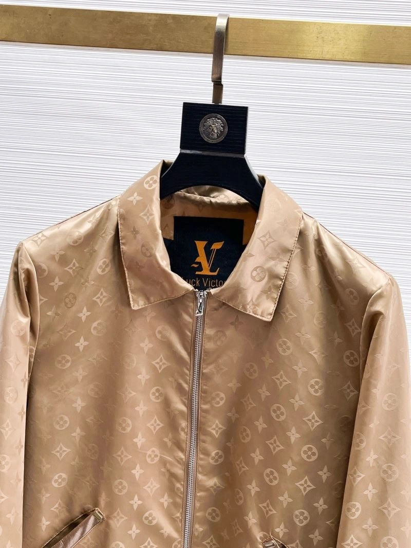 Practical Louis Vuitton Outwear 132815