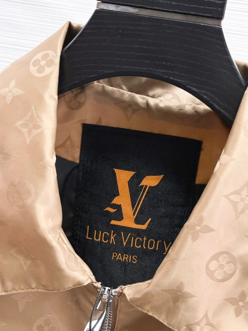 Practical Louis Vuitton Outwear 132815