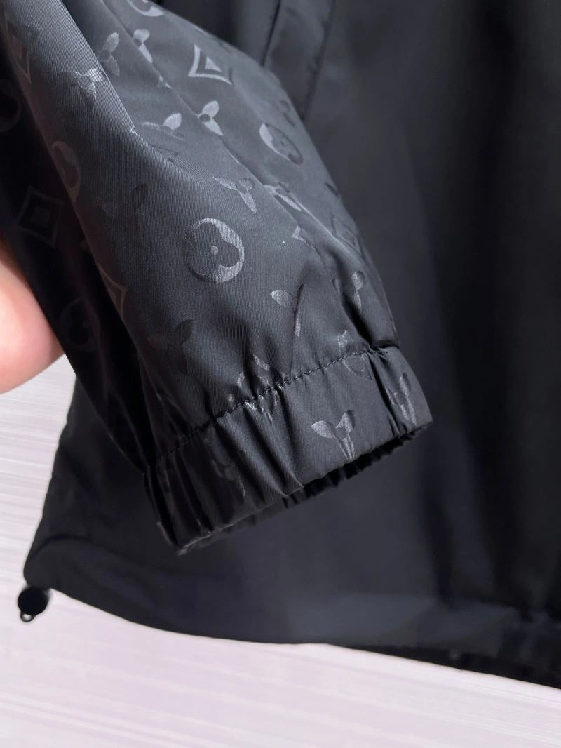 Reliable Louis Vuitton Outwear 132789