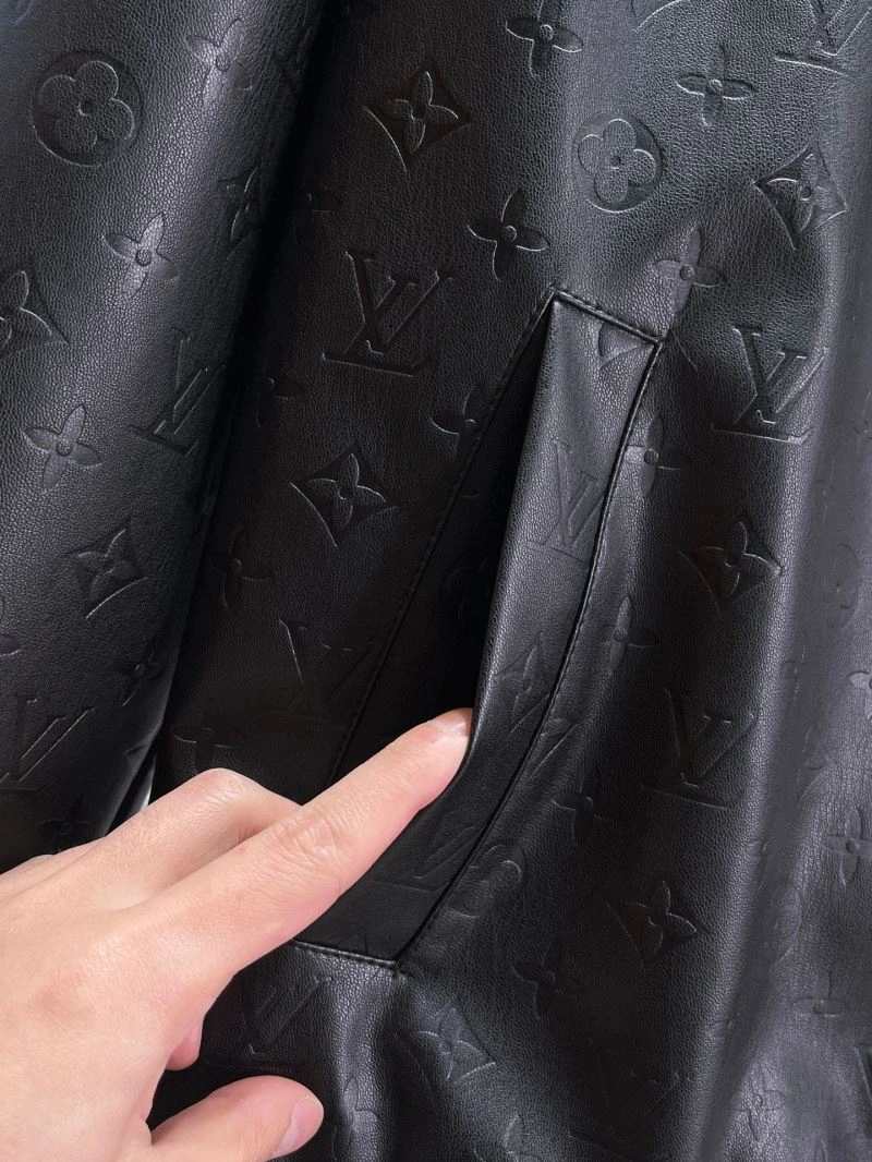 FashionForward Louis Vuitton Outwear 132793