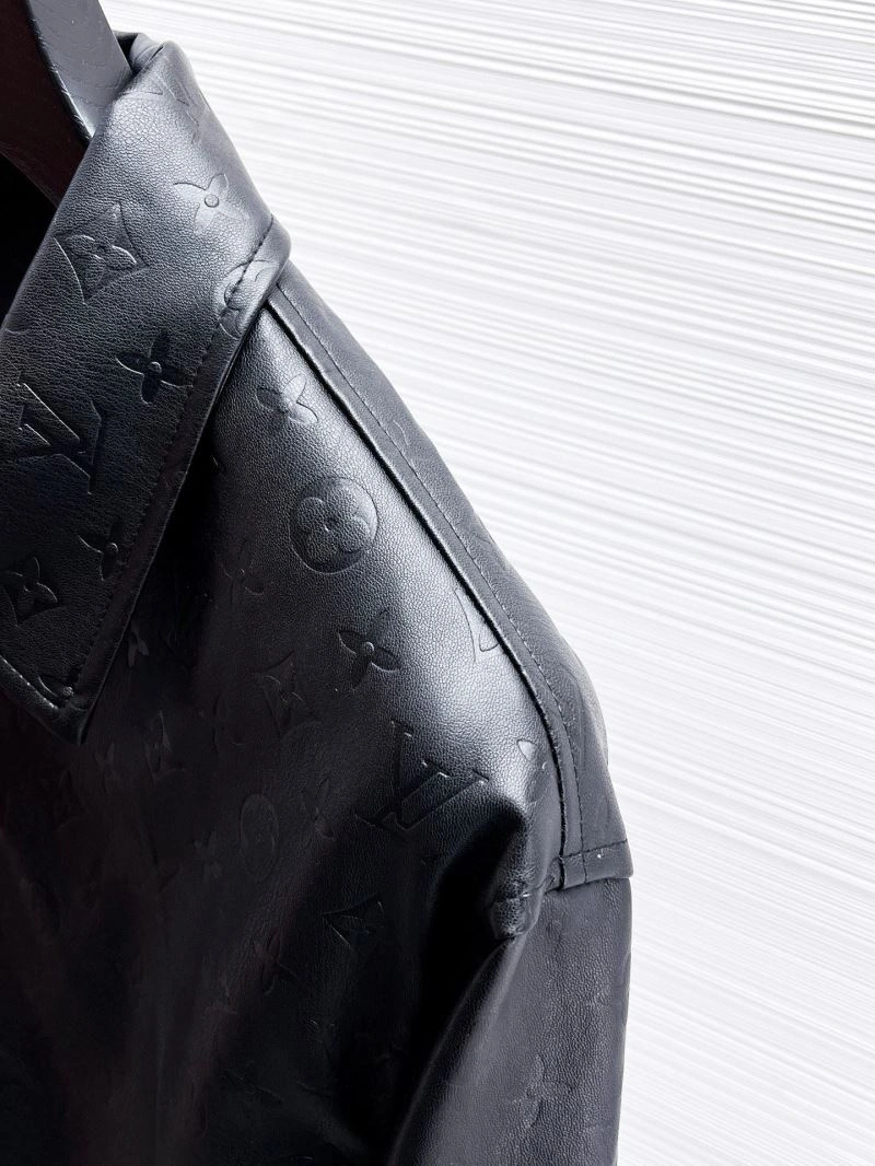FashionForward Louis Vuitton Outwear 132793
