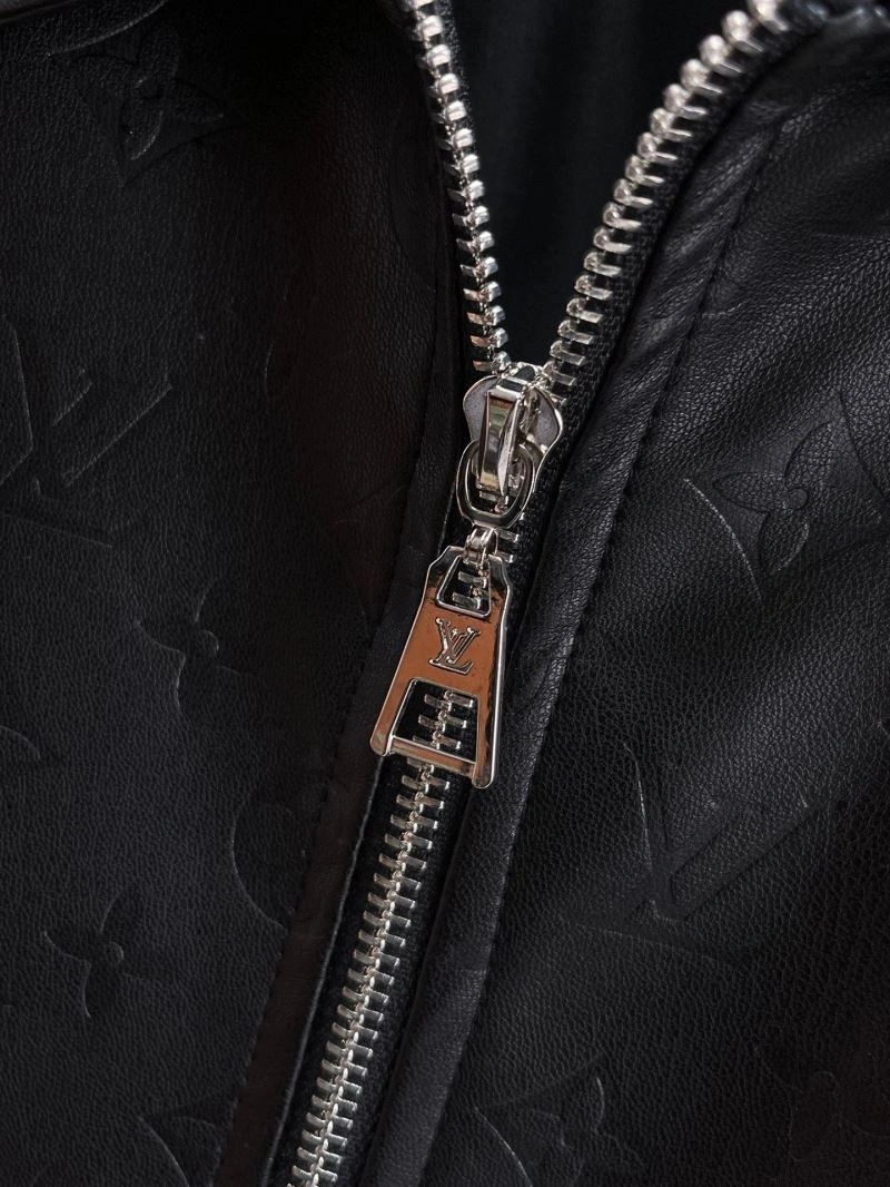 FreshLook Louis Vuitton Outwear 132787