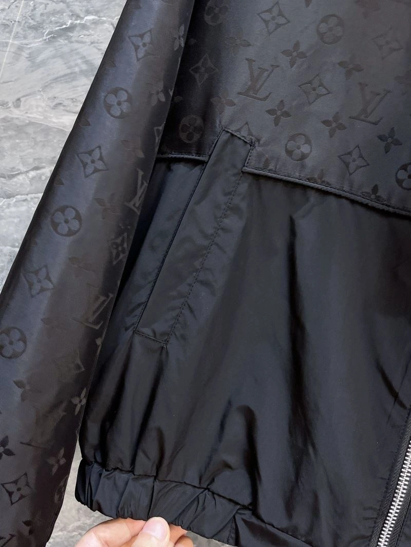 Louis Vuitton Outwear ZeroBulk 132810