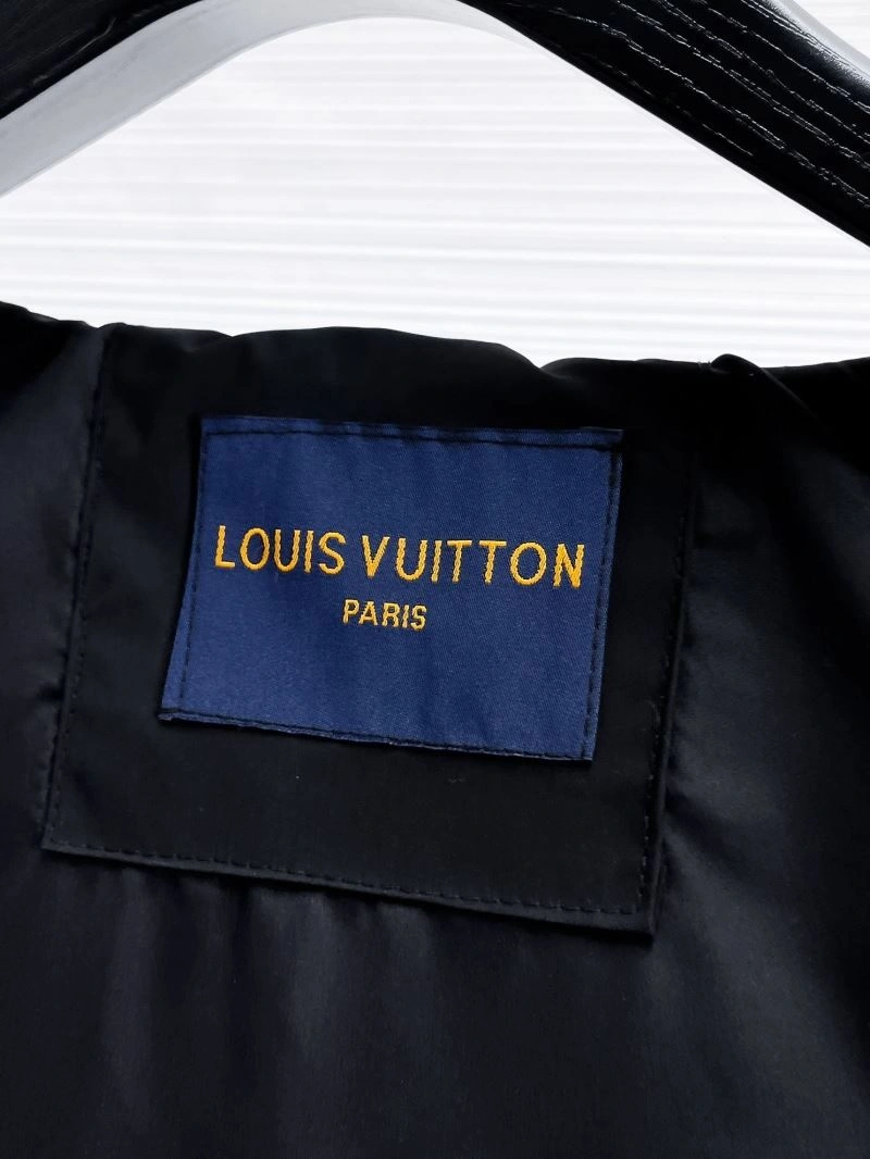 Flexible Louis Vuitton Outwear 132813