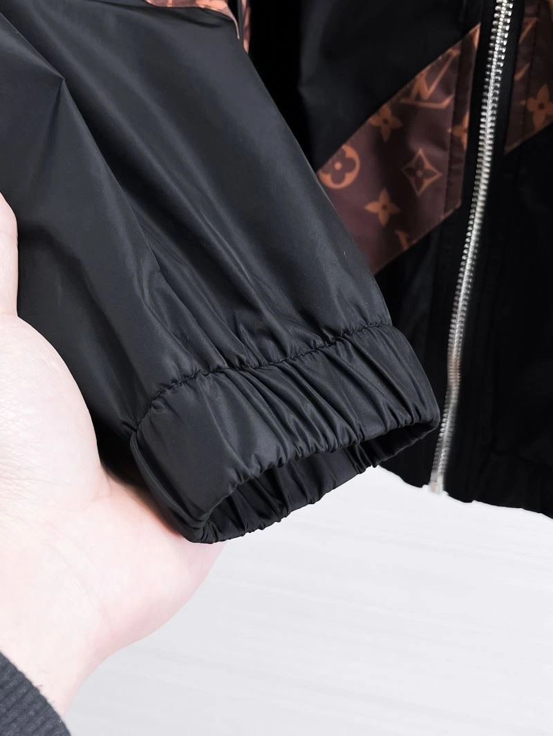 Vibrant Louis Vuitton Outwear 132807