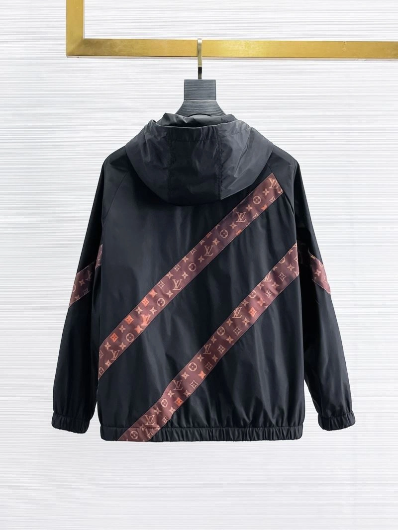 Vibrant Louis Vuitton Outwear 132807