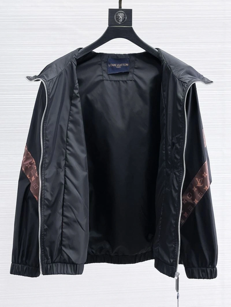 Vibrant Louis Vuitton Outwear 132807