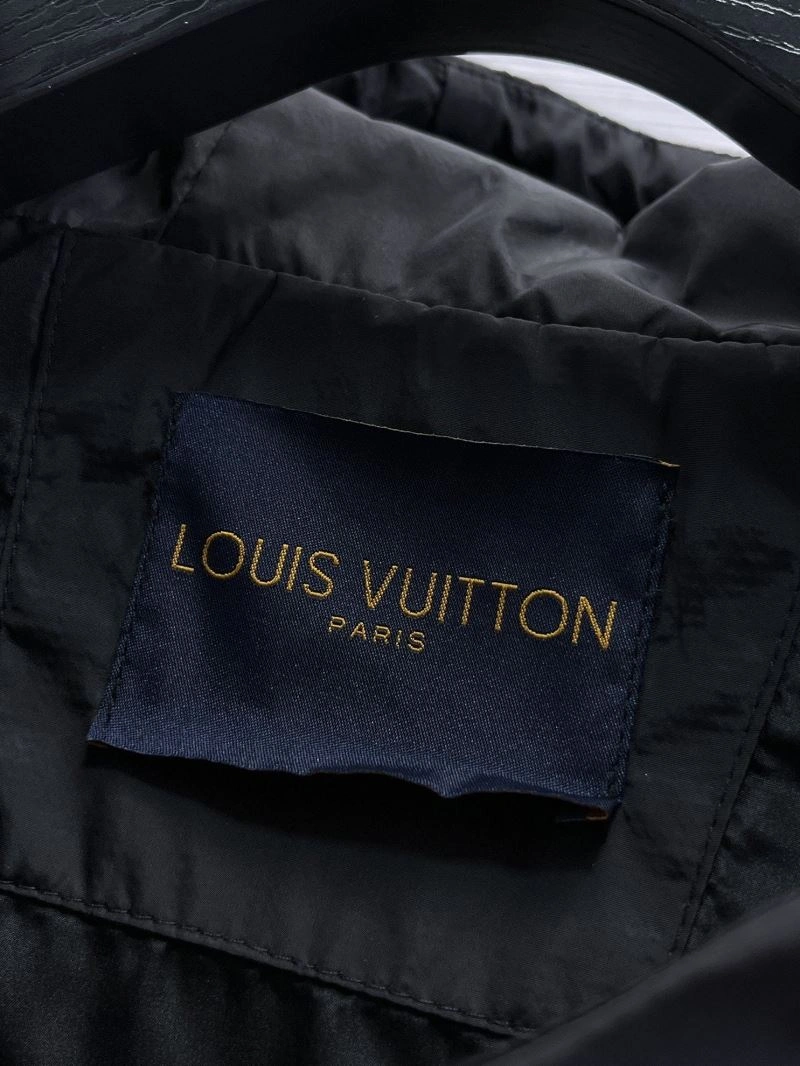 Vibrant Louis Vuitton Outwear 132807