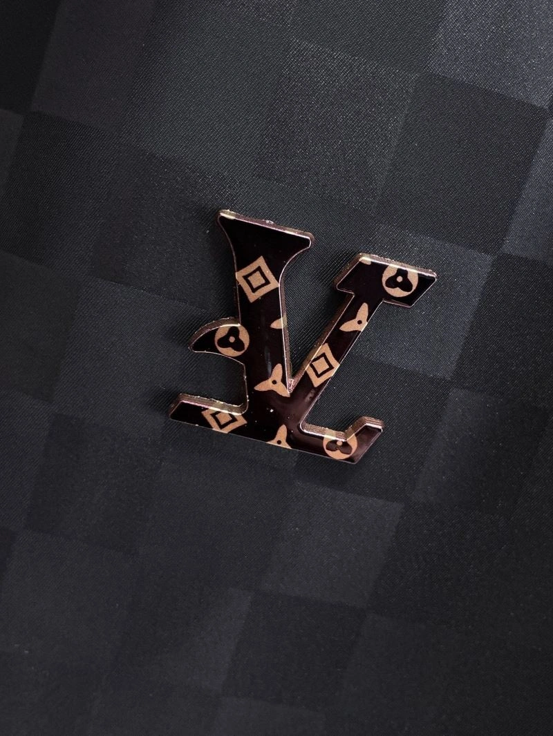Practical Louis Vuitton Outwear 132788