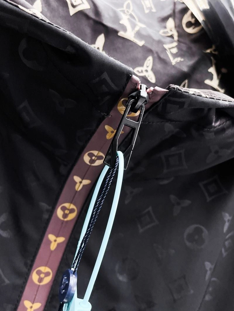 Louis Vuitton Outwear SunProtective 132795