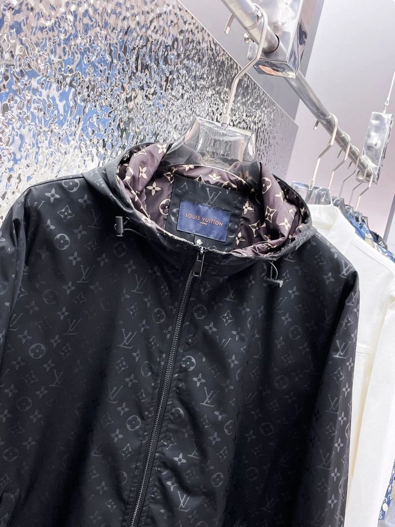 Stylish Louis Vuitton Outwear 132803