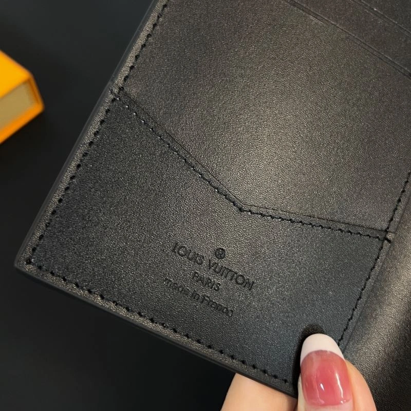 Louis Vuitton Passport Holders Fashionable 270497