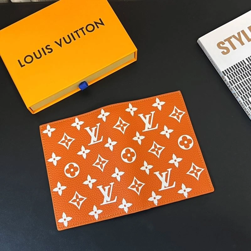 Louis Vuitton Passport Holders Supportive 270479