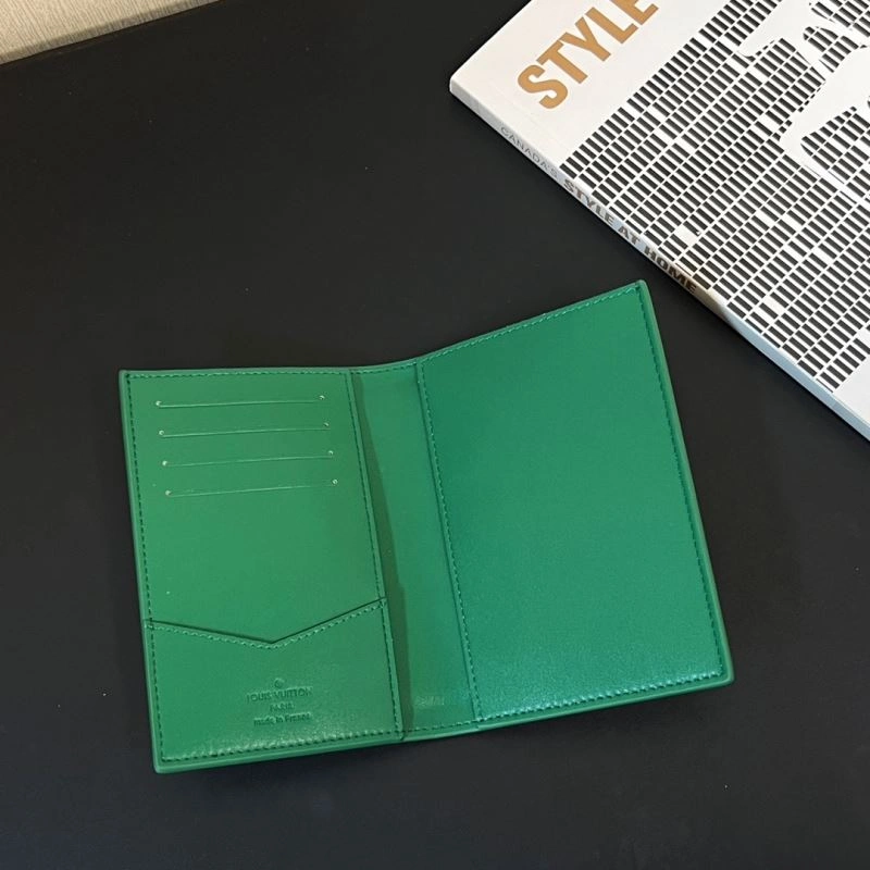 ZeroBulk Louis Vuitton Passport Holders 270494