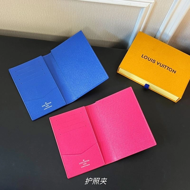 Louis Vuitton Passport Holders Flexible 270499