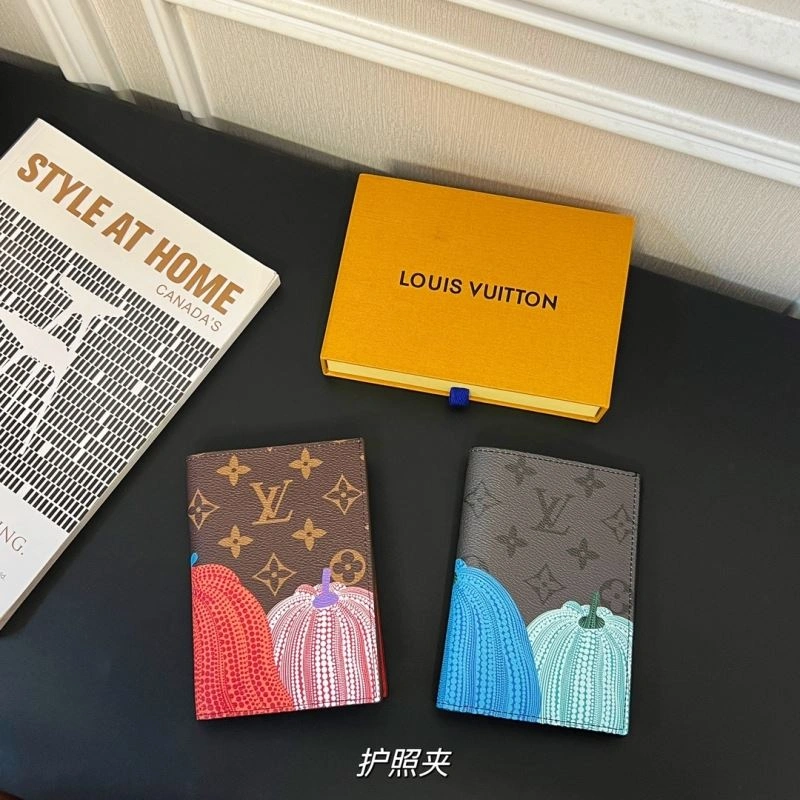 TechFriendly Louis Vuitton Passport Holders 270500