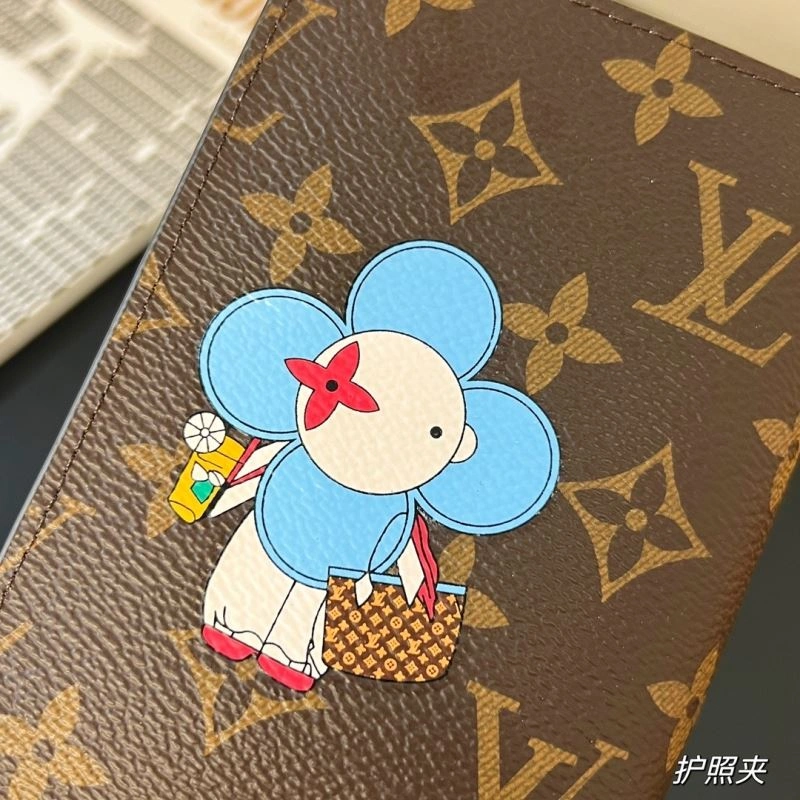 Louis Vuitton Passport Holders BestValue 270470