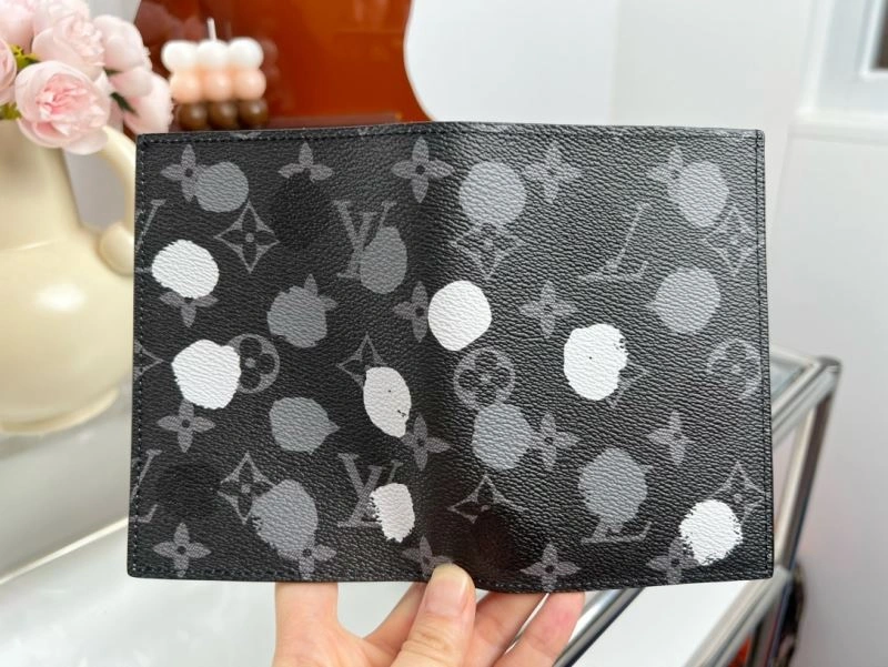 Louis Vuitton Passport Holders Cozy 270468
