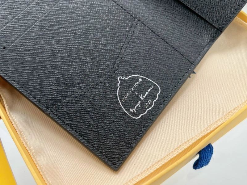 Louis Vuitton Passport Holders Cozy 270468