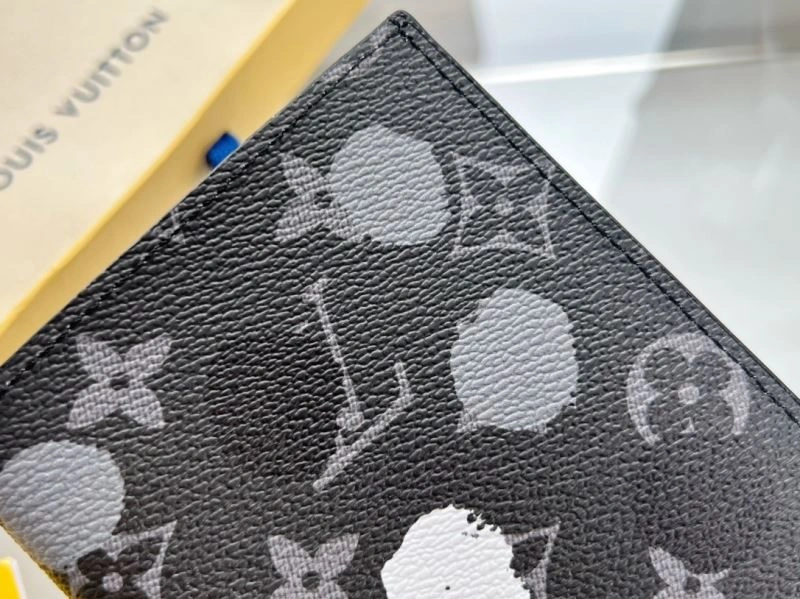 Louis Vuitton Passport Holders Cozy 270468