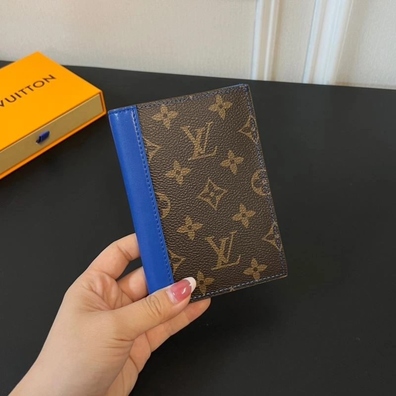 Soft Louis Vuitton Passport Holders 270410