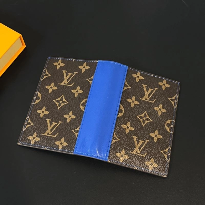 Soft Louis Vuitton Passport Holders 270410
