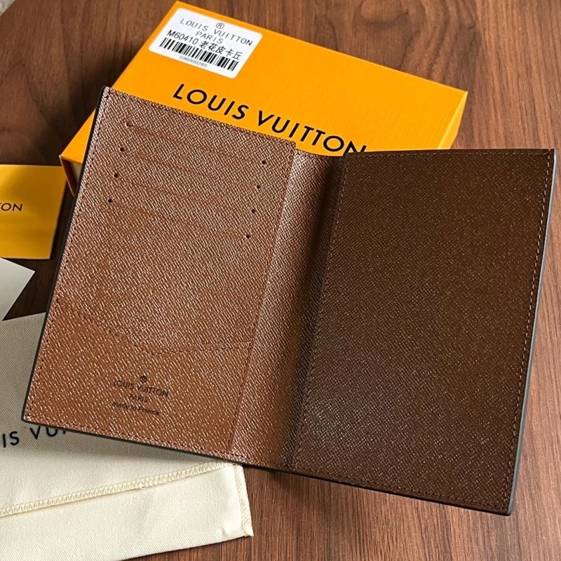 MultiPurpose Louis Vuitton Passport Holders 270464