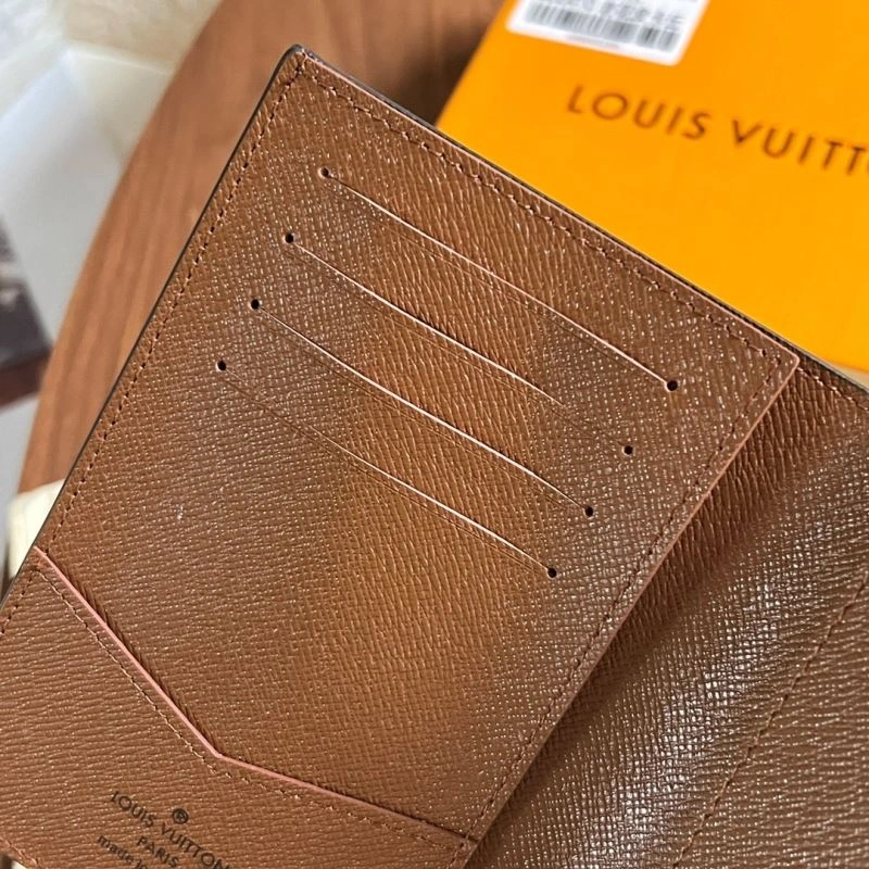 MultiPurpose Louis Vuitton Passport Holders 270464