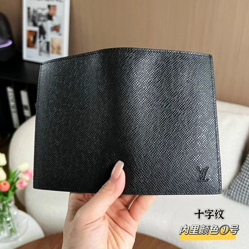 Breathable Louis Vuitton Passport Holders 270463