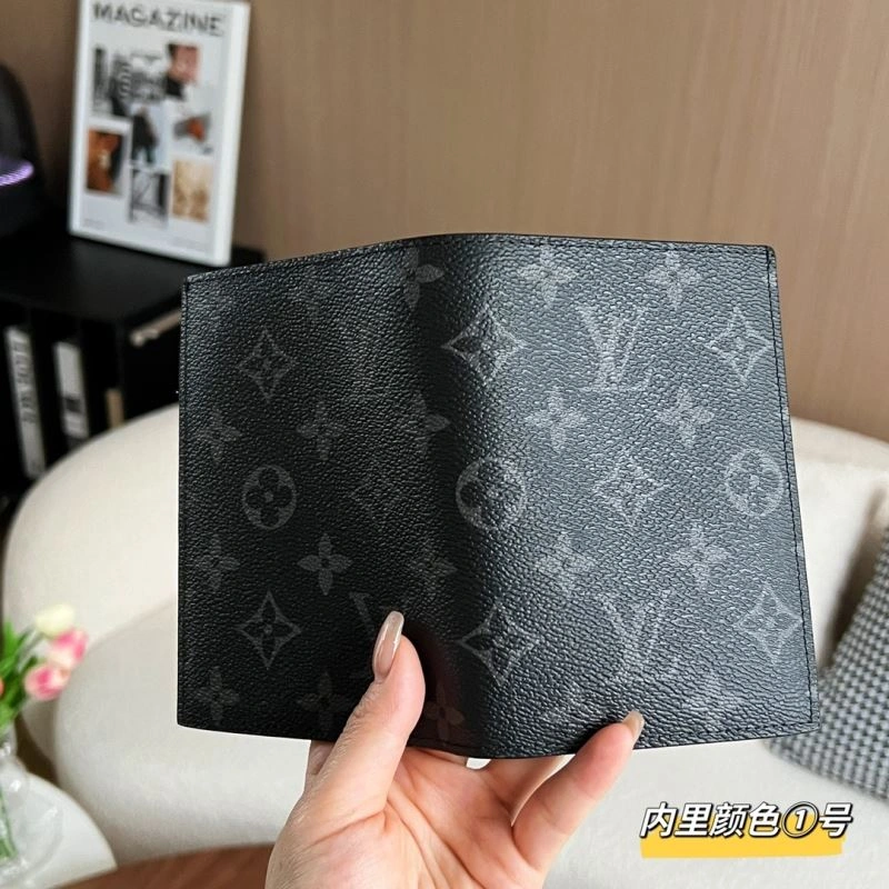 Louis Vuitton Passport Holders AllSeason 270461