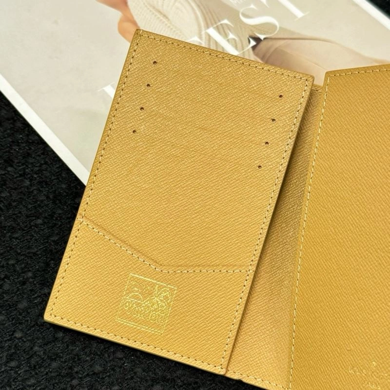 Durable Louis Vuitton Passport Holders 270447