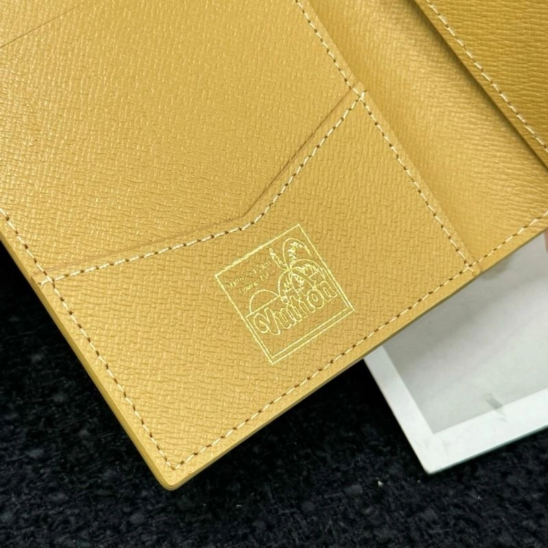 Durable Louis Vuitton Passport Holders 270447