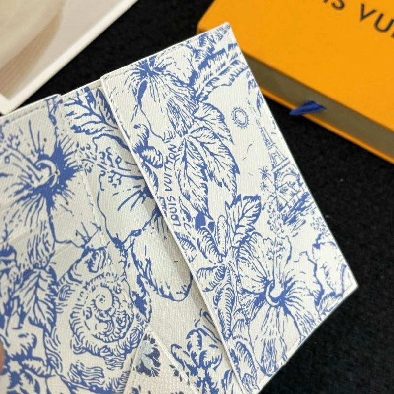 WaterResistant Louis Vuitton Passport Holders 270412